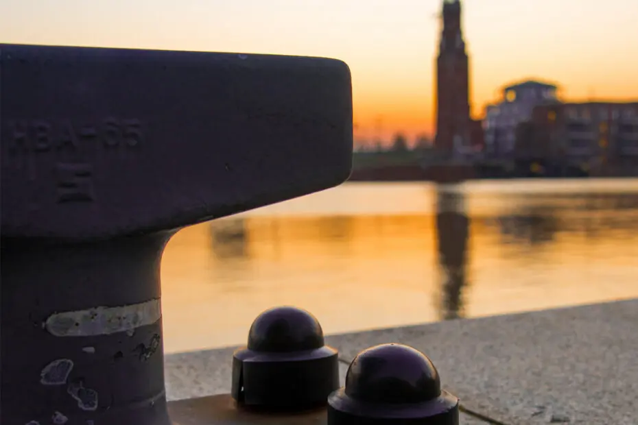 Sonnenuntergang am Bremerhavener Hafen
