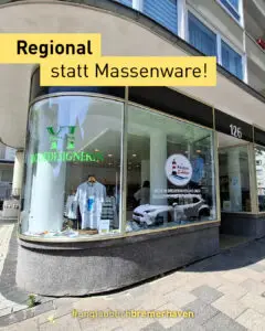 Schaufenster des Springflutladens "Küstenschätze"