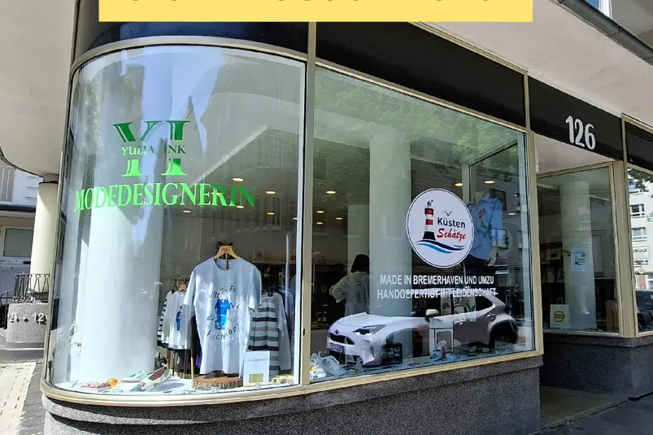 Schaufenster des Springflutladens "Küstenschätze"